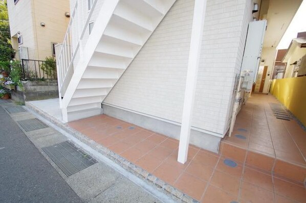 アザーレ鶴川の物件内観写真